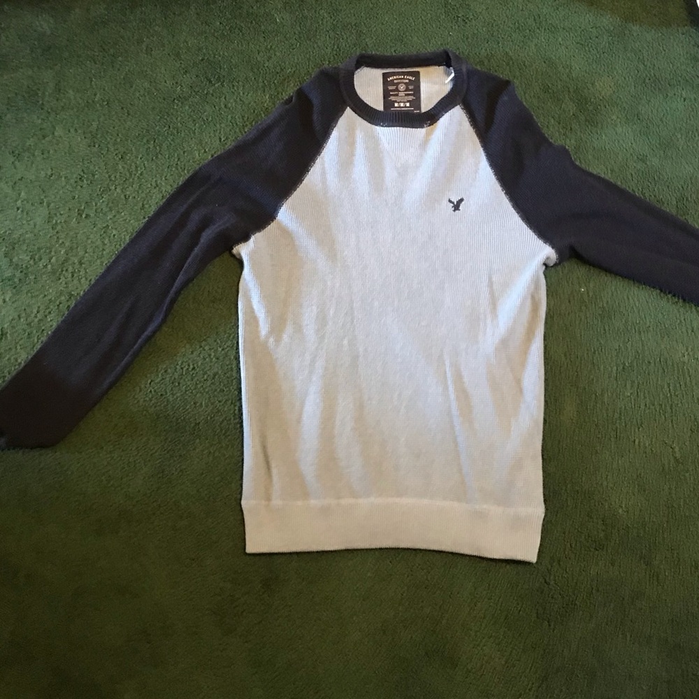 Medium American Eagle Sweatshirt